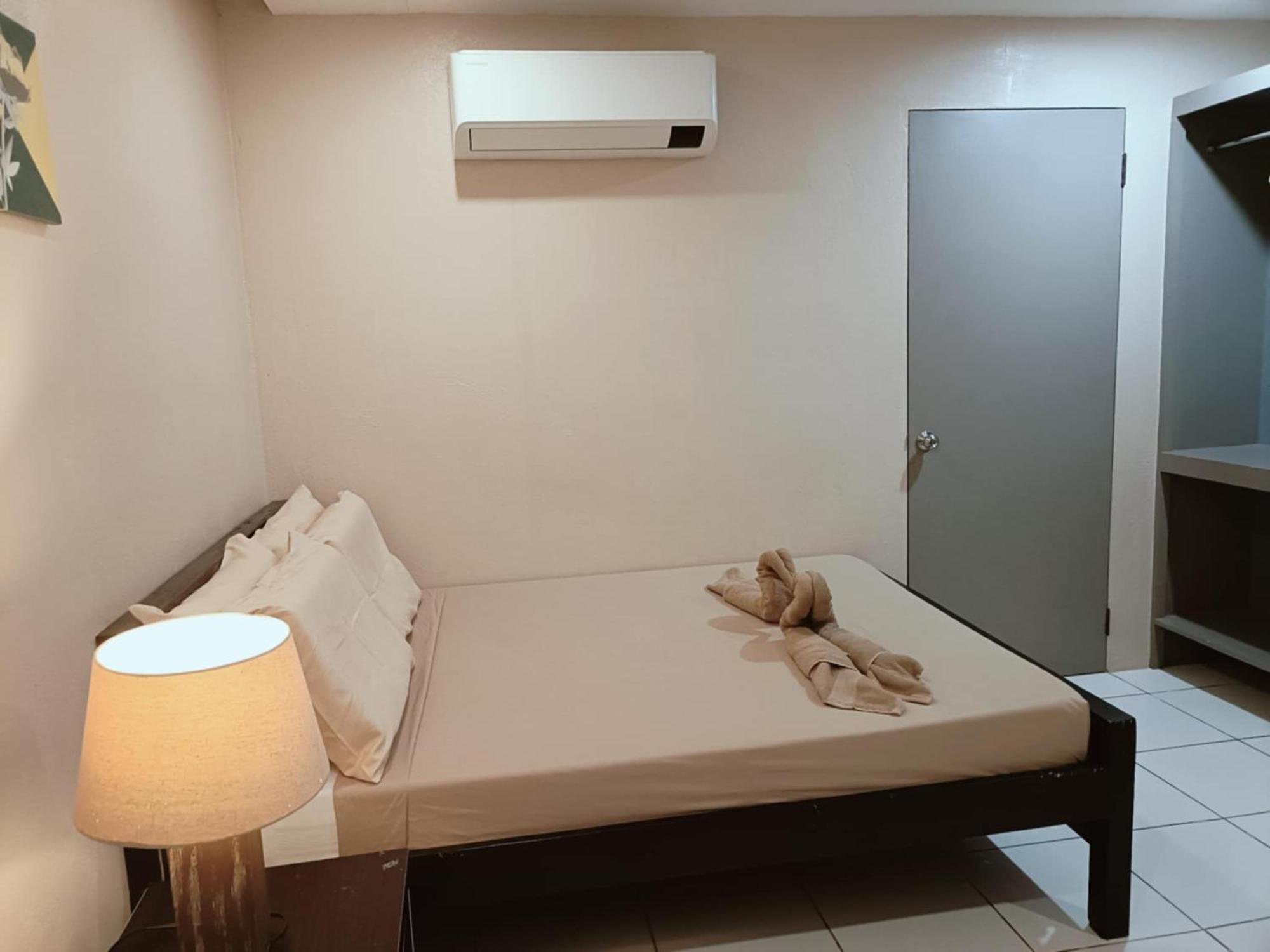 Claytown Pension House Dumaguete City Dış mekan fotoğraf