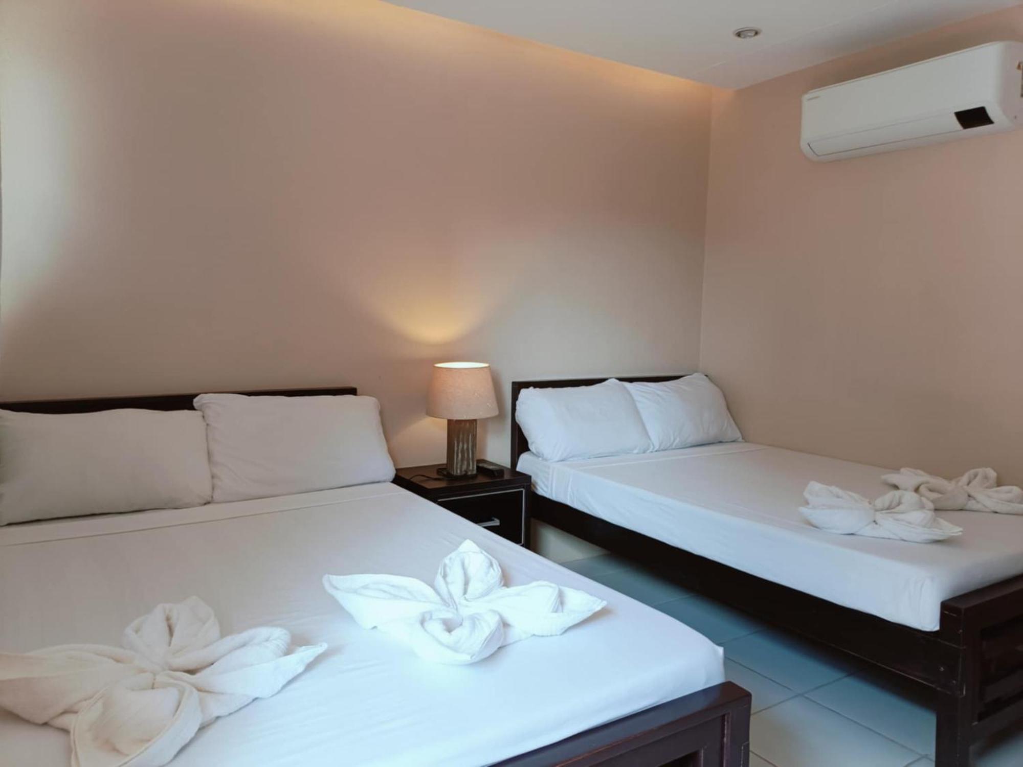 Claytown Pension House Dumaguete City Dış mekan fotoğraf